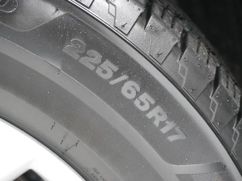 Used 2012 Toyota RAV4 Limited w/ Premium Plus Value Pkg image 29