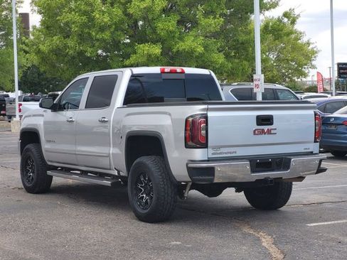 Used 2018 GMC Sierra 1500 SLT AWD/4WD image 4