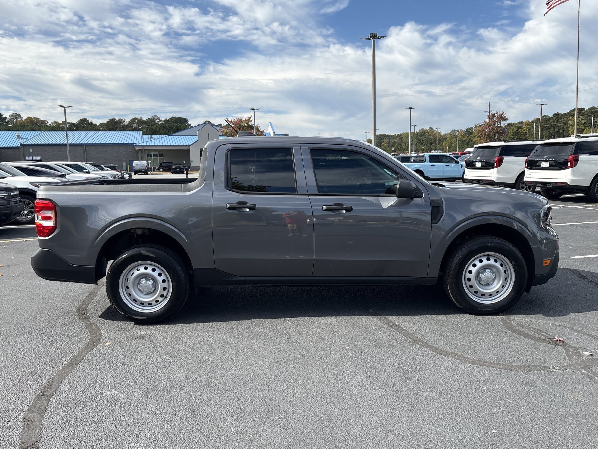 Used 2026 Ford Maverick XL FWD image 27