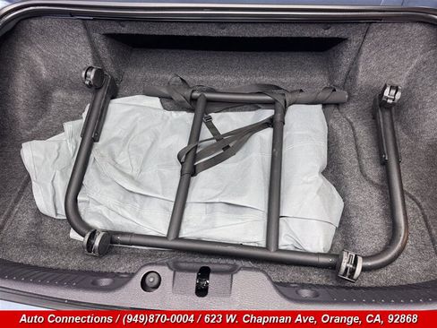 Used 2005 Ford Thunderbird RWD image 21
