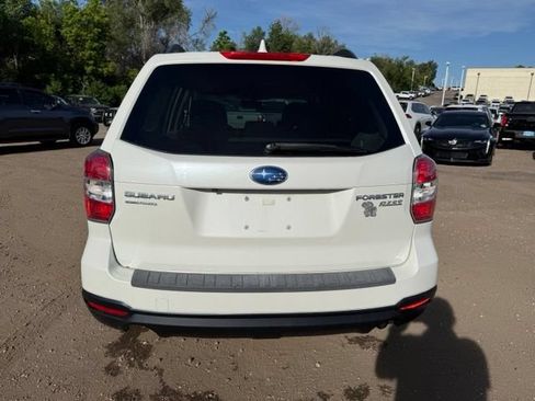 Used 2016 Subaru Forester 2.5i Premium w/ All-Weather Package AWD/4WD image 5