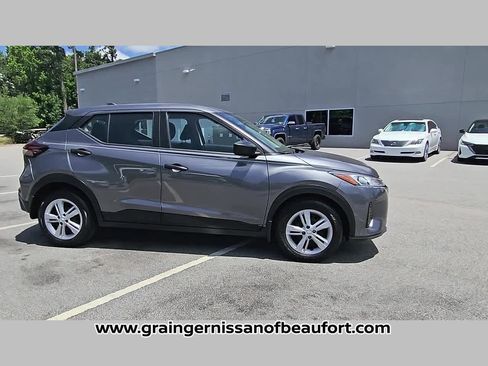 Used 2024 Nissan Kicks S FWD image 34