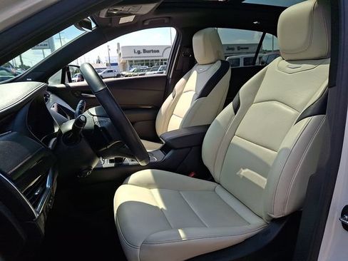 Used 2023 Cadillac XT4 Sport FWD image 13