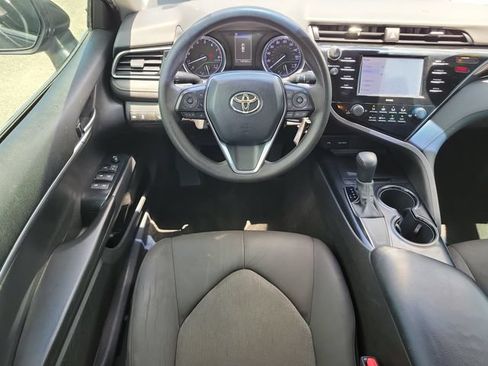 Used 2020 Toyota Camry LE FWD image 13