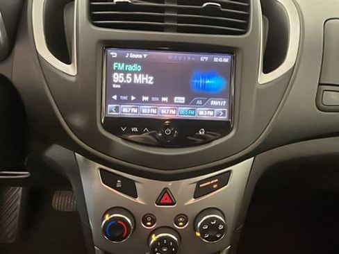 Used 2016 Chevrolet Trax LT FWD image 23