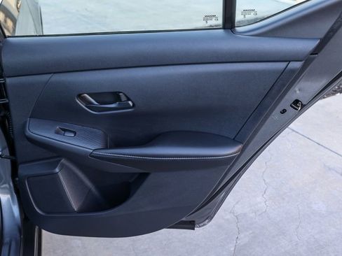 Used 2025 Nissan Sentra S image 18