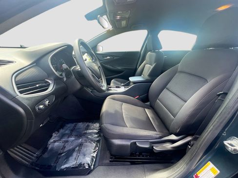 Used 2019 Chevrolet Malibu LS image 21