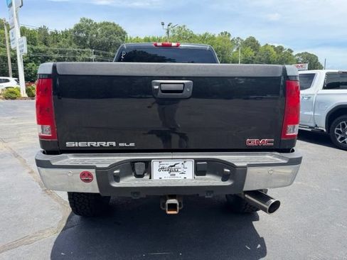 Used 2010 GMC Sierra 2500 SLE w/ SLE Preferred Package AWD/4WD image 5
