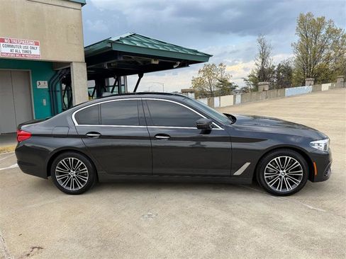 Used 2018 BMW 530i RWD image 8