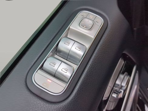 Used 2023 Mercedes-Benz G 550 image 55