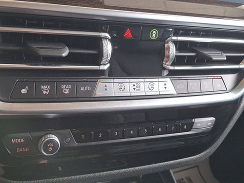 Used 2023 BMW X3 xDrive30i w/ Convenience Package image 15