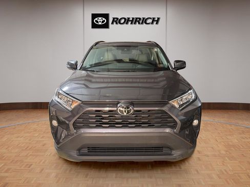 Used 2020 Toyota RAV4 XLE Premium image 2