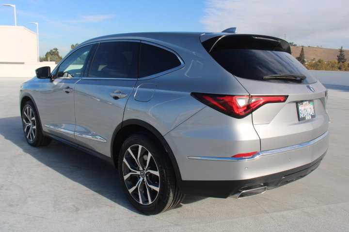 Used 2022 Acura MDX w/ Technology Package AWD/4WD image 5