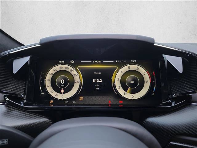 Used 2025 Aston Martin V8 Vantage Coupe RWD image 17