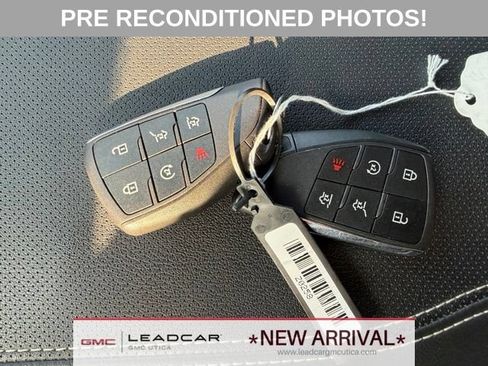 Used 2025 GMC Yukon XL Elevation w/ LPO, Get Active Package AWD/4WD image 30