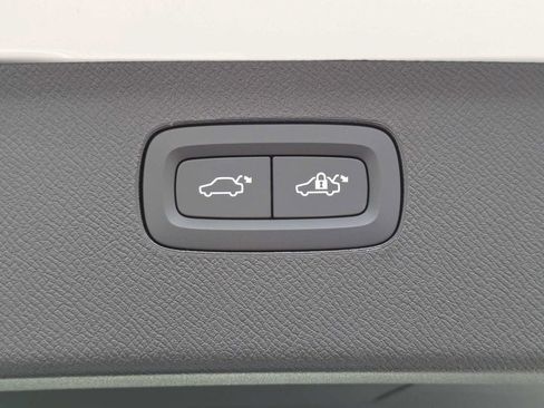 New 2026 Volvo XC90 B5 Core image 14