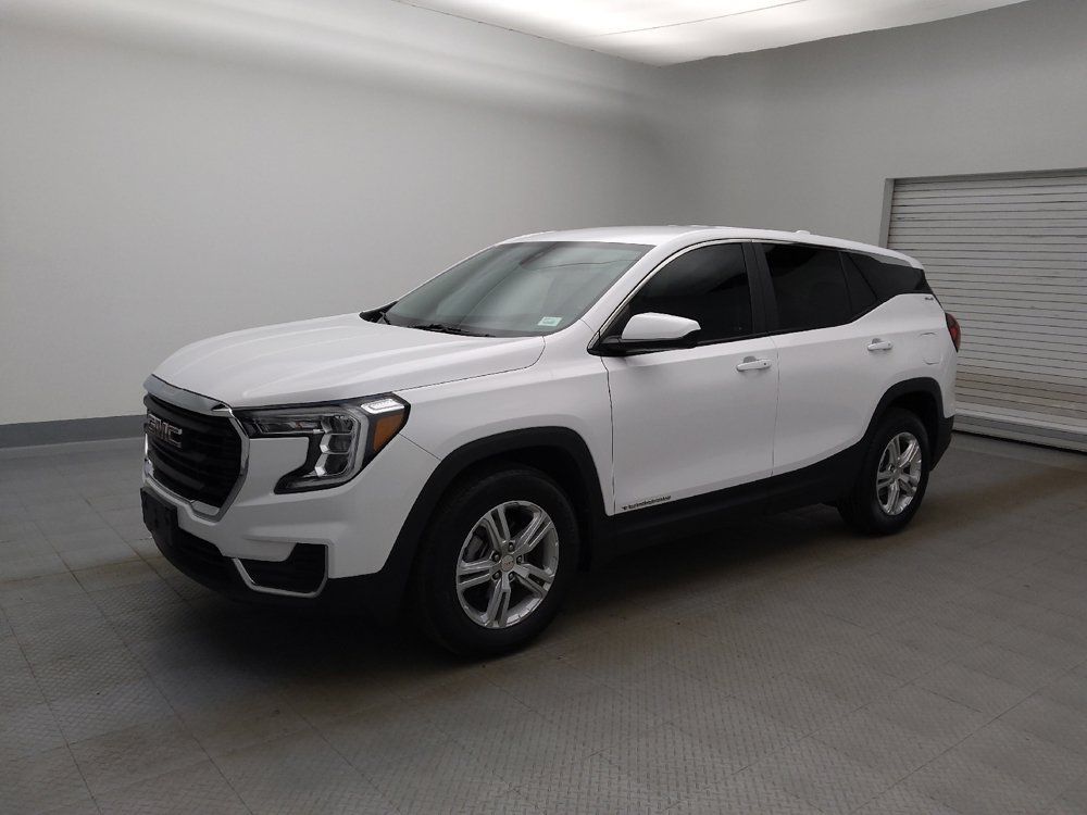 Used 2024 GMC Terrain SLE FWD image 2