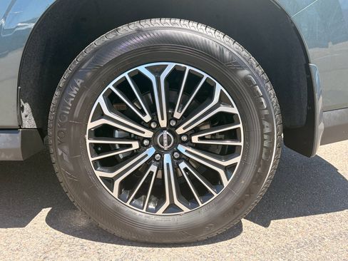 Certified 2025 Nissan Armada Platinum AWD/4WD image 9