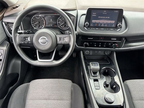 Used 2021 Nissan Rogue S image 3