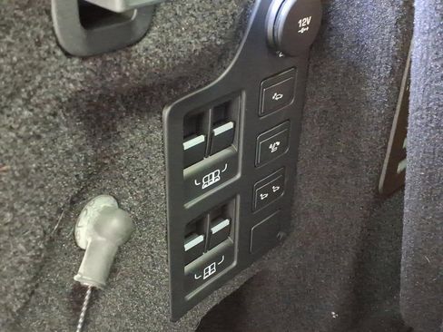 Used 2019 Land Rover Discovery HSE Luxury image 26