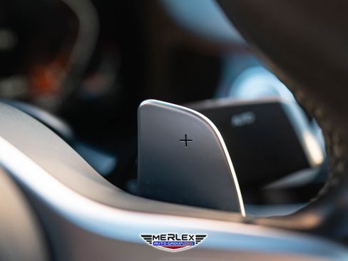 Used 2020 BMW 750i xDrive w/ Executive Package image 27