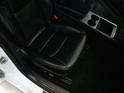 Used 2021 Tesla Model 3 Long Range image 17