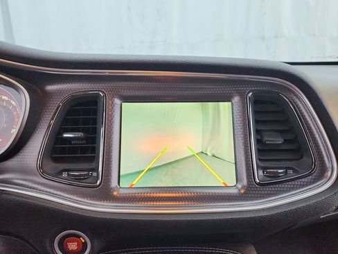 Used 2016 Dodge Challenger SRT Hellcat image 34