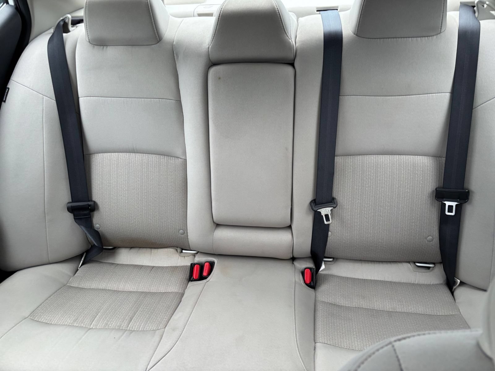 Used 2025 Nissan Altima 2.5 SV FWD image 38