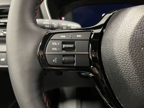 New 2025 Honda Pilot Black Edition image 15