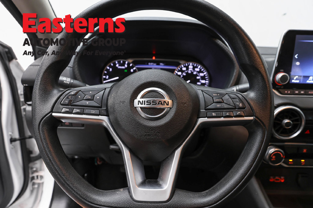 Used 2023 Nissan Sentra SV FWD image 11
