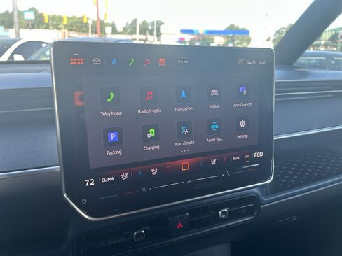 Used 2025 Volkswagen ID. Buzz Pro S image 10