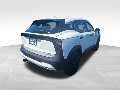 Used 2025 Nissan Kicks S AWD/4WD image 9