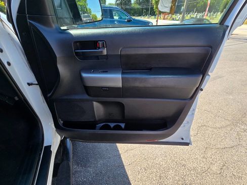 Used 2013 Toyota Tundra 4x4 CrewMax w/ TRD Rock Warrior Pkg image 29