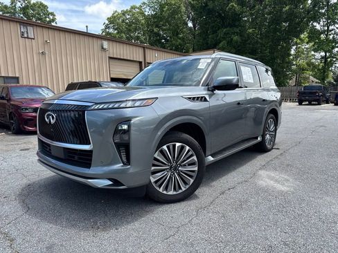 Used 2025 INFINITI QX80 Sensory AWD/4WD image 2