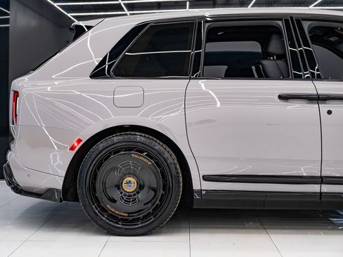 Used 2026 Rolls-Royce Cullinan AWD/4WD image 10