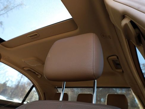 Used 2008 Mercedes-Benz S 550 image 10