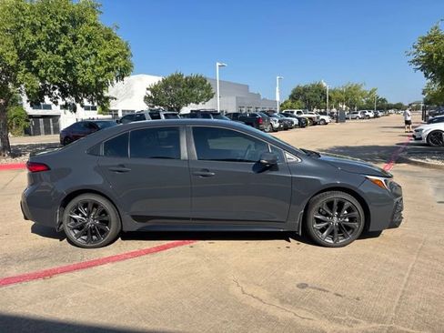 Used 2024 Toyota Corolla SE FWD image 4