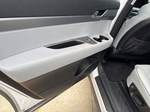 Used 2023 Hyundai Palisade SEL image 17