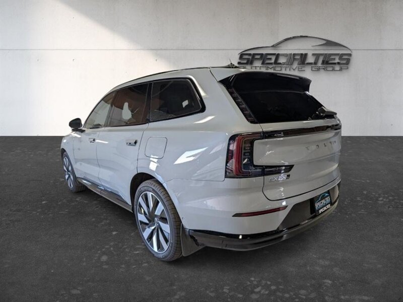 Used 2025 Volvo EX90 Ultra AWD/4WD image 8