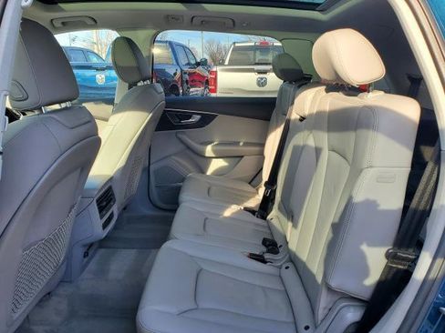 Used 2022 Audi Q7 Premium Plus image 28
