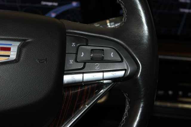 Used 2023 Cadillac Escalade Premium Luxury w/ Performance Package AWD/4WD image 27