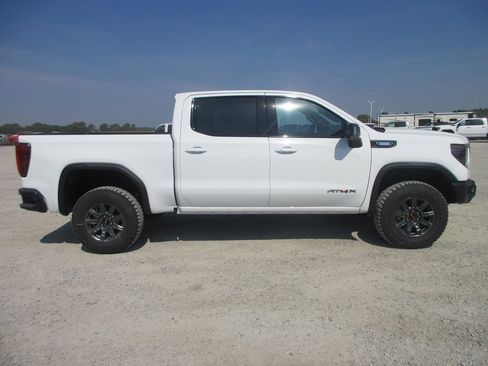 New 2026 GMC Sierra 1500 AT4X image 3