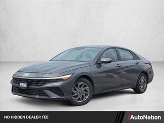 Used 2024 Hyundai Elantra SEL FWD video 1
