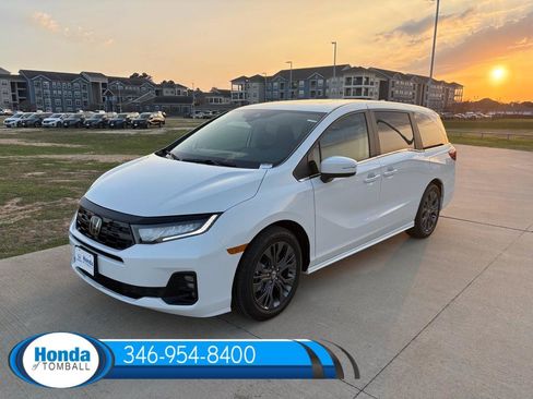 New 2026 Honda Odyssey Touring image 3