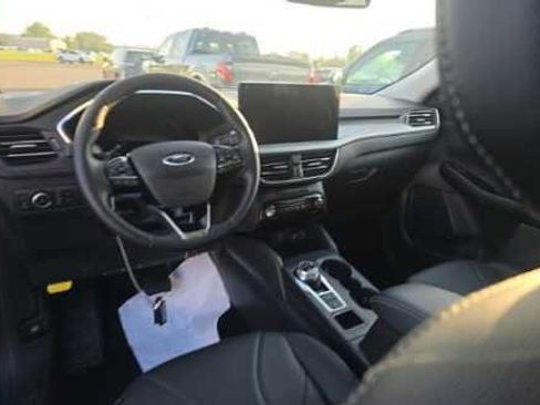 Used 2025 Ford Escape Platinum AWD/4WD image 12
