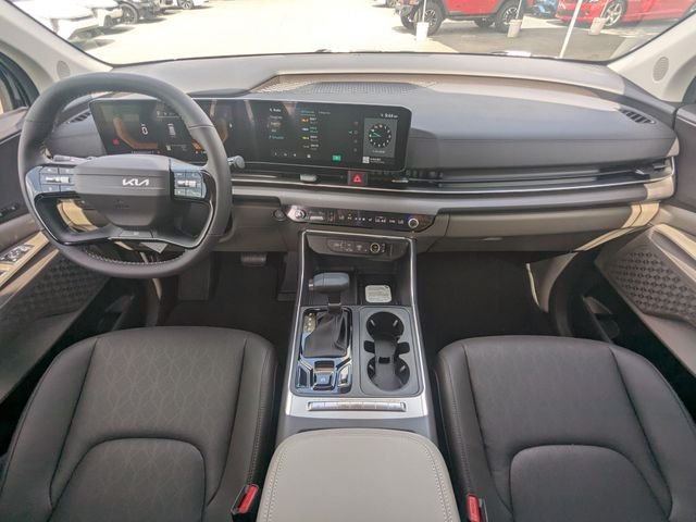 New 2027 Kia Carnival EX FWD image 17