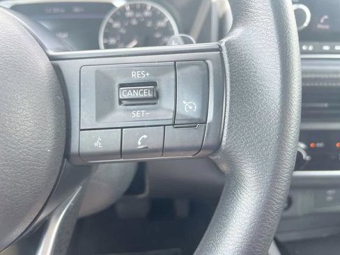 Used 2024 Nissan Rogue S AWD/4WD image 24