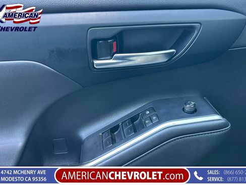 Used 2023 Toyota Highlander XLE FWD image 11