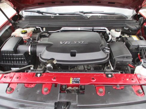 Used 2017 Chevrolet Colorado LT w/ LT Convenience Package RWD image 9