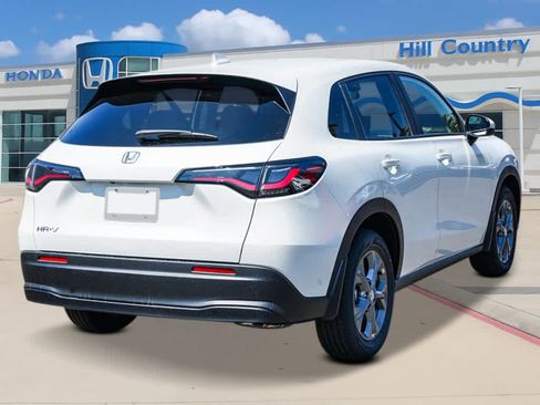 New 2026 Honda HR-V LX image 4